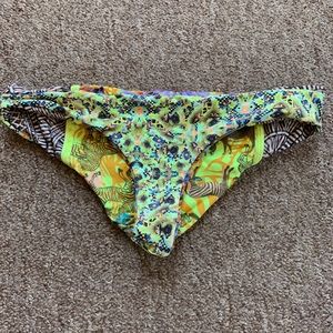 Reversible MAAJI Bottoms